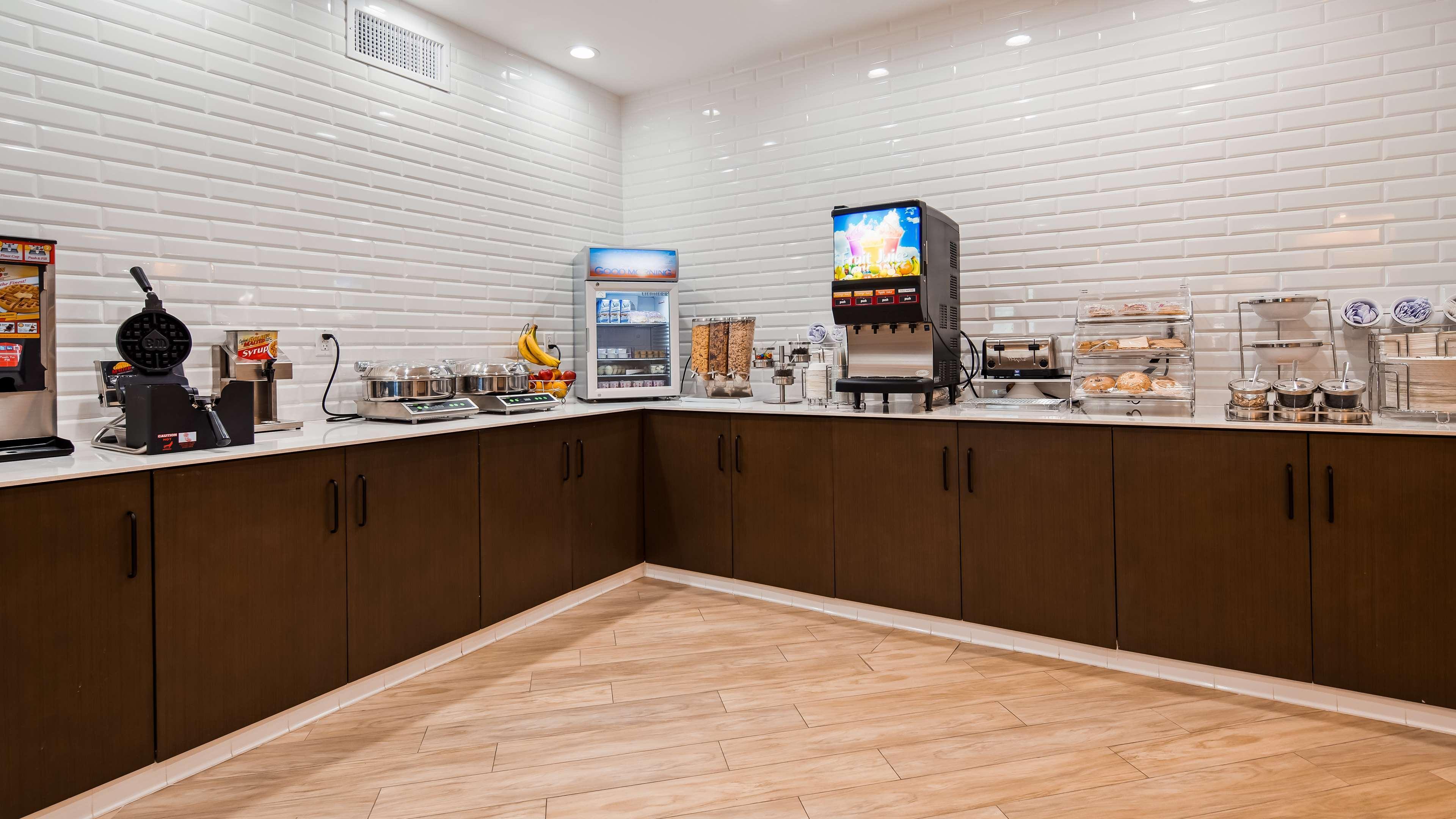 Best Western Plus New Barstow Inn & Suites Ngoại thất bức ảnh